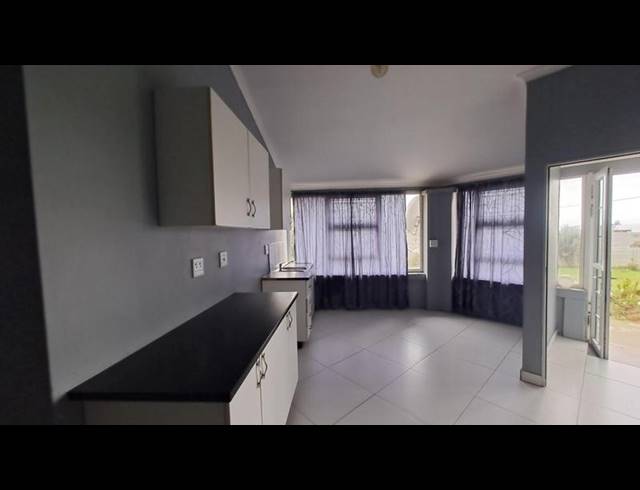 2 BEDROOM PROPERTY TO RENT IN ISIPINGO BEACH